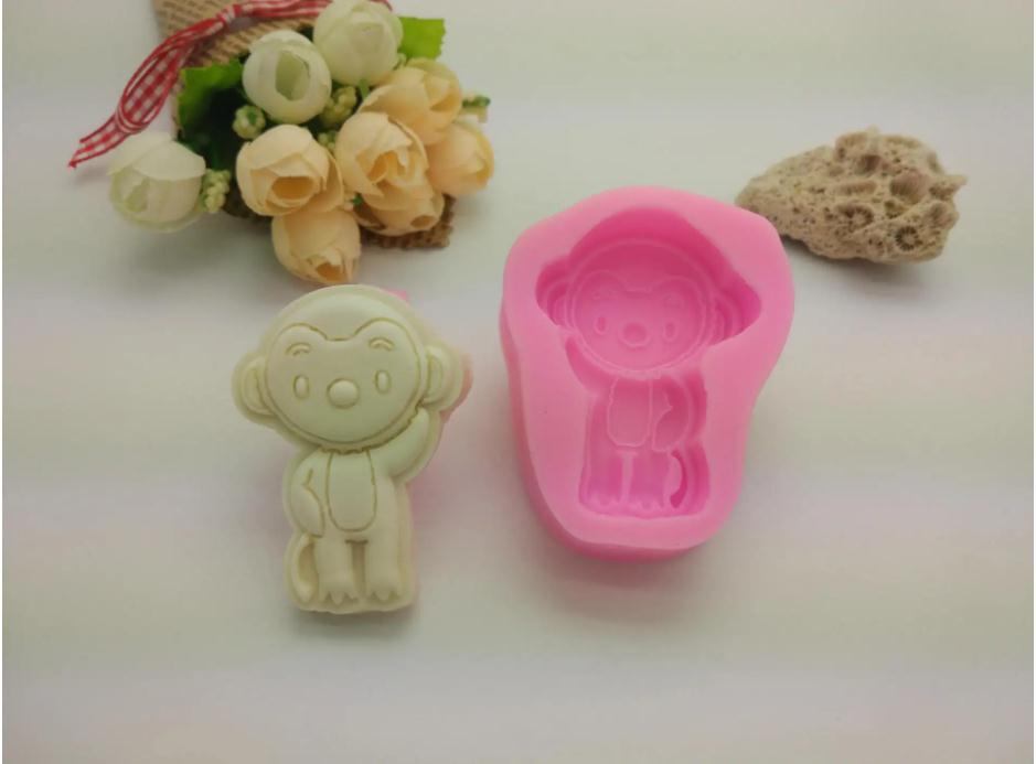 模具硅膠制品用什么才能清洗干凈 ？