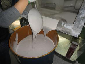 耐低溫模具硅膠能耐低溫多少度？